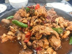 -八两八金·莱芜特色炒鸡(市南漳浦路店)