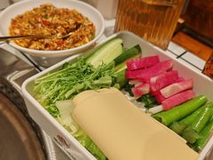 蘸酱菜-姚稷大铁锅(龙之梦店)