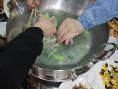 -金渔村海鲜烧烤大排档