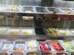 自助取餐区-张亮麻辣烫(三亚商品街店)