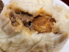 咸蛋黄超人包-老陶包子铺(南大西南村店)
