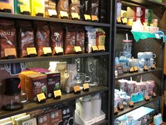 零售区-星巴克臻选(中山石岐大信新都汇店)