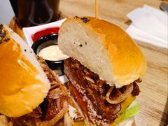 牛肉汉堡-黑羊西餐厅BlackSheep
