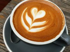 拿铁-RAC BAR(安福路店)