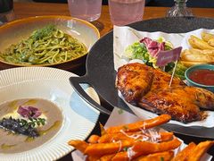 -JINNS锦时 steak&pizza(浸信会礼拜堂旧址店)