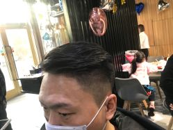-MOVAN  HAIR莫凡匠人发型屋