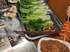 -哈尔滨小酒馆·鲜肉现穿自助烧烤(康新花园店)