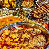 你永远可以相信西安开了三十年的烤肉老店 本地老饕全在这吃