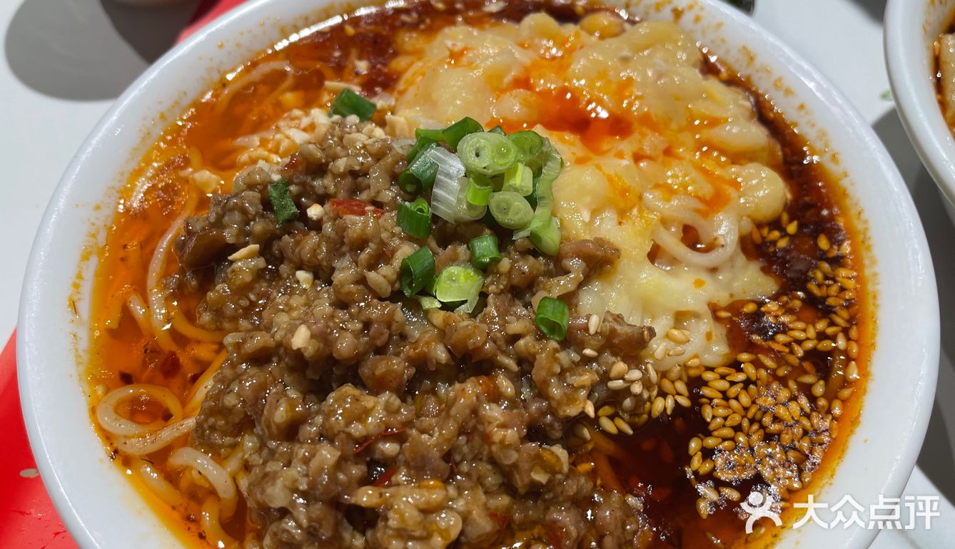 菜价也比较便宜，但是肯定没有成都那边的味道好
