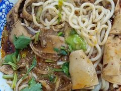 -孙浩特色牛杂面板面(华捷道店)