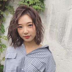 -茶发Salon·烫发染发理发