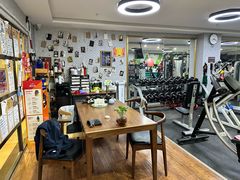 -迈劲健身专业私教(朝青汇店)