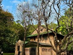 -中山大学广州校区南校园怀士堂