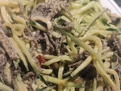 -鱼窝棚柴火铁锅炖(富山屯店)