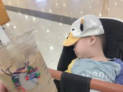 -瑞幸咖啡(纽宾凯酒店新华路店)