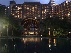 -三亚湾海居铂尔曼度假酒店