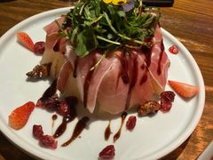 西班牙塞拉诺风干火腿蜜瓜-1886德国汽车餐厅(外滩中央店)