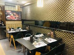 大堂-草家酱蟹炭火烤肉店(珲春南路一店)