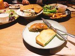 -HELLO 27 意面·沙拉·帕尼尼