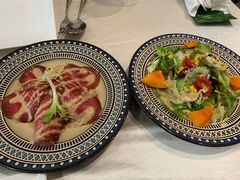 生拌牛肉沙拉-庖丁兄弟干式熟成牛排自助餐厅(仁恒伊势丹店)