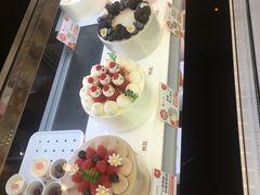 -花花卷卷·鲜食蛋糕(静安久光百货店)