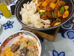 羊肉手抓饭-撒拉花儿·新疆菜·清真(太阳宫店)