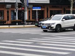 -文汇新民联合报业集团(上海报业大厦店)