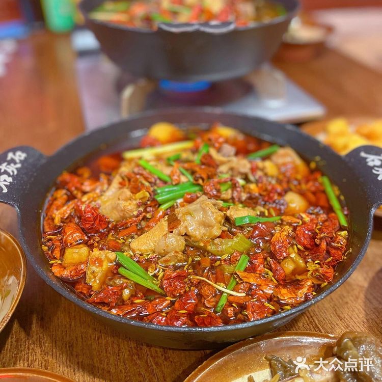 成都北门也可以吃到超美味的芋儿鸡，美食探店[调皮]