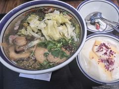 -云阿蛮云南生烫牛肉米线(奉贤路店)