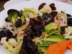 -桃子餐厅·天津菜(王顶堤总店)