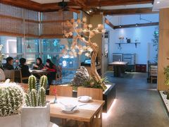 -蜜桃餐厅·伴山(湖滨商业街店)