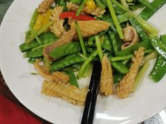 鱿鱼炒荷兰豆-螺涌海鲜酒楼(增槎路店)