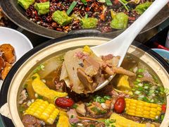 -江城小馆陕南妈妈菜·全球旅行餐厅(钟楼店)