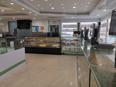 面包甜点陈列柜-上海哈尔滨食品厂(淮海中路店)