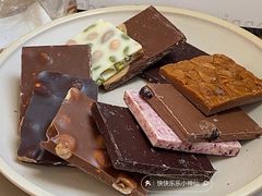 -Laderach 莱德拉(上海环贸iapm店)