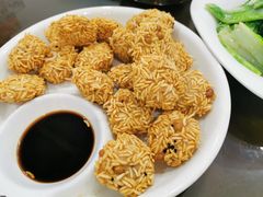 -刘涛酒店(江滩公园店)