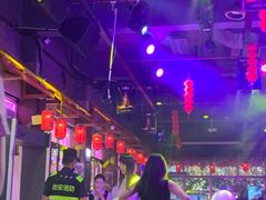 -喜鹊音乐酒馆(西街店)