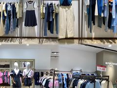 -王府井奥莱临潼小镇(临潼店)