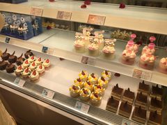 -好利来(东四店)