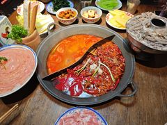 -萍姐火锅·公路夜市(武汉首店)