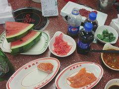-四囍码头海鲜烧烤自助火锅(外滩南京东路悦荟广场店)