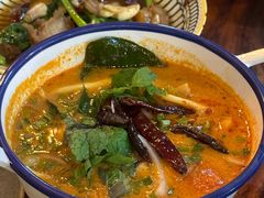 冬阴功海鲜-เจ๊ระส้มตำนัว-ไก่ย่าง นาจอมเทียน