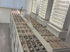 -目艮眼镜SHOWROOM(品牌集合店)