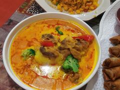 诱惑咖喱土豆泥肥牛-玖月时尚泰式餐厅