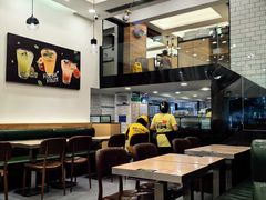 -佰搭果·广式茶餐厅(西华路店)