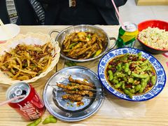 -江城燕子大排档(江汉路步行街店)