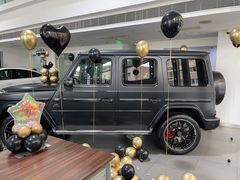 -上海星瀚奔驰4S店(红柳路店)