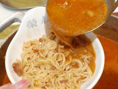 -荣叔港式沙嗲牛肉火锅(正佳潮流店)