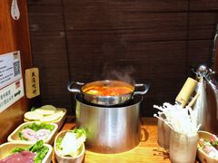 -独食火锅·半米屋台(直营总店)