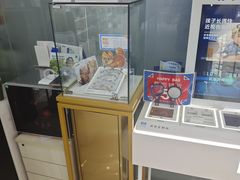 -诺柯视眼镜-蔡司依视路官方工厂店(淞南一店)